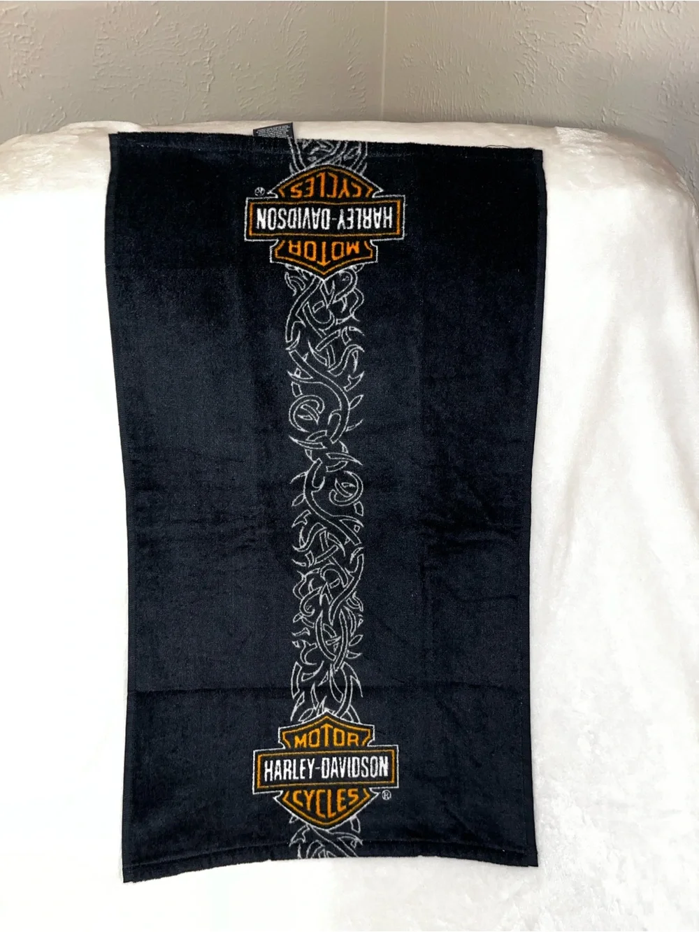 Harley-Davidson Black Tribal Logo Beach and Hand Towel Set (2)